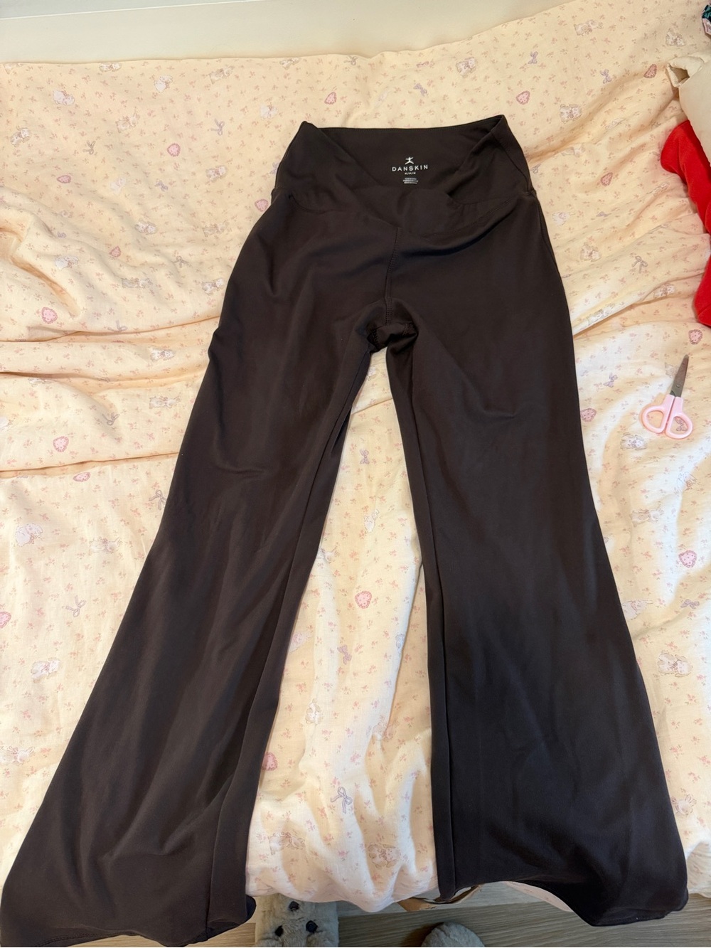 Danskin Women’s Brown Flared Yoga Pants
